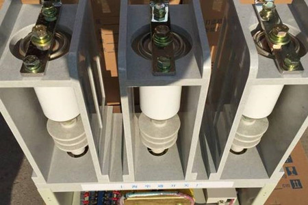 影响真空开关管真空寿命的关键因素
